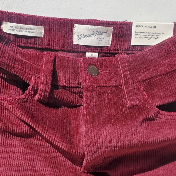 Universal Thread Women's High-Rise Corduroy Bootcut Jeans - Picture 7 of 7